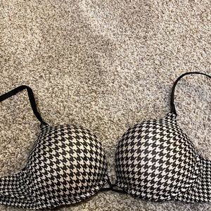 Victoria’s secret bra
